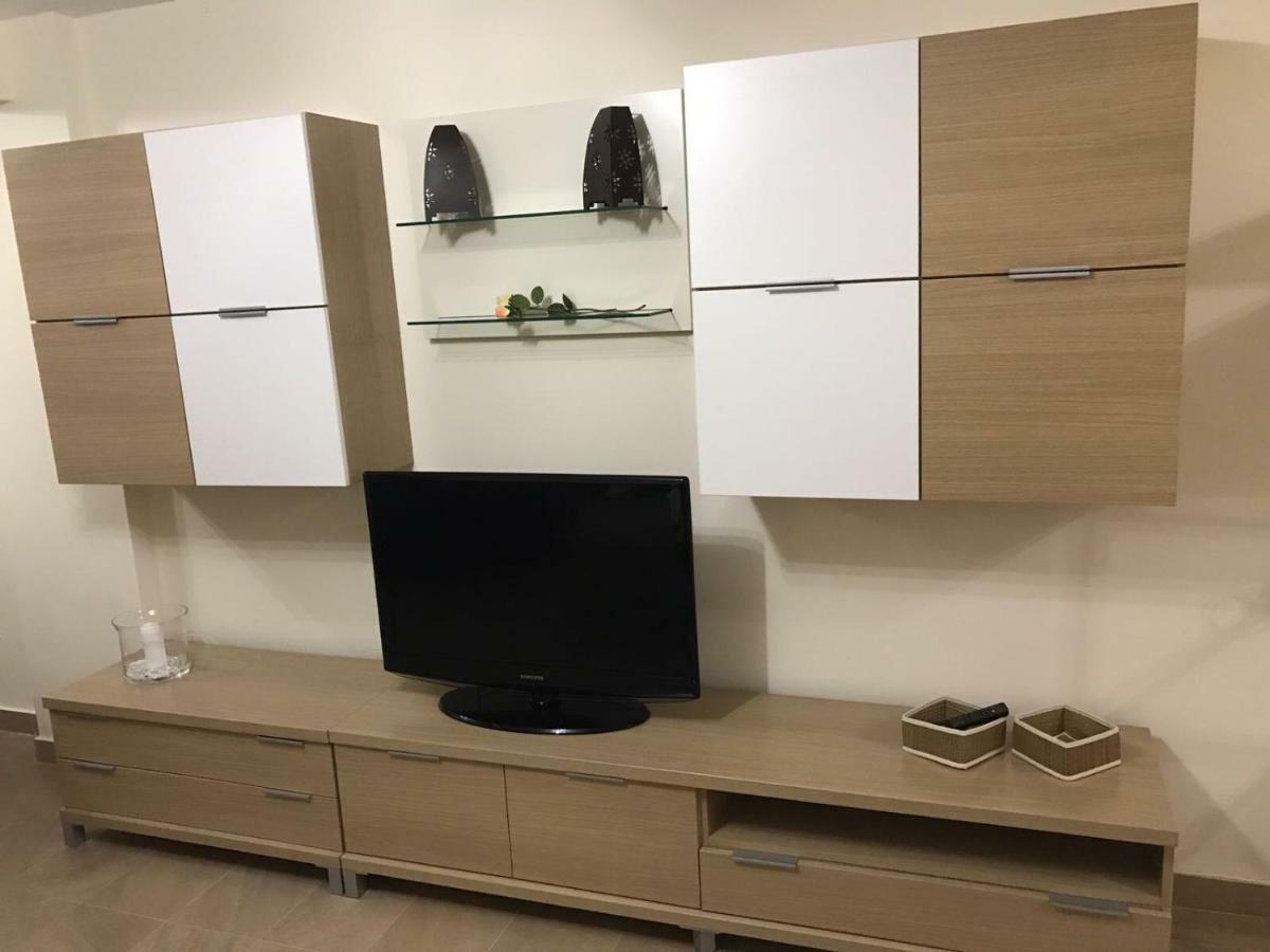 Estudio توري ذيل مار المظهر الخارجي الصورة
